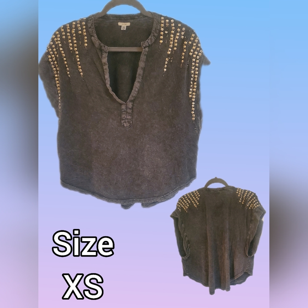 Women's T shirt